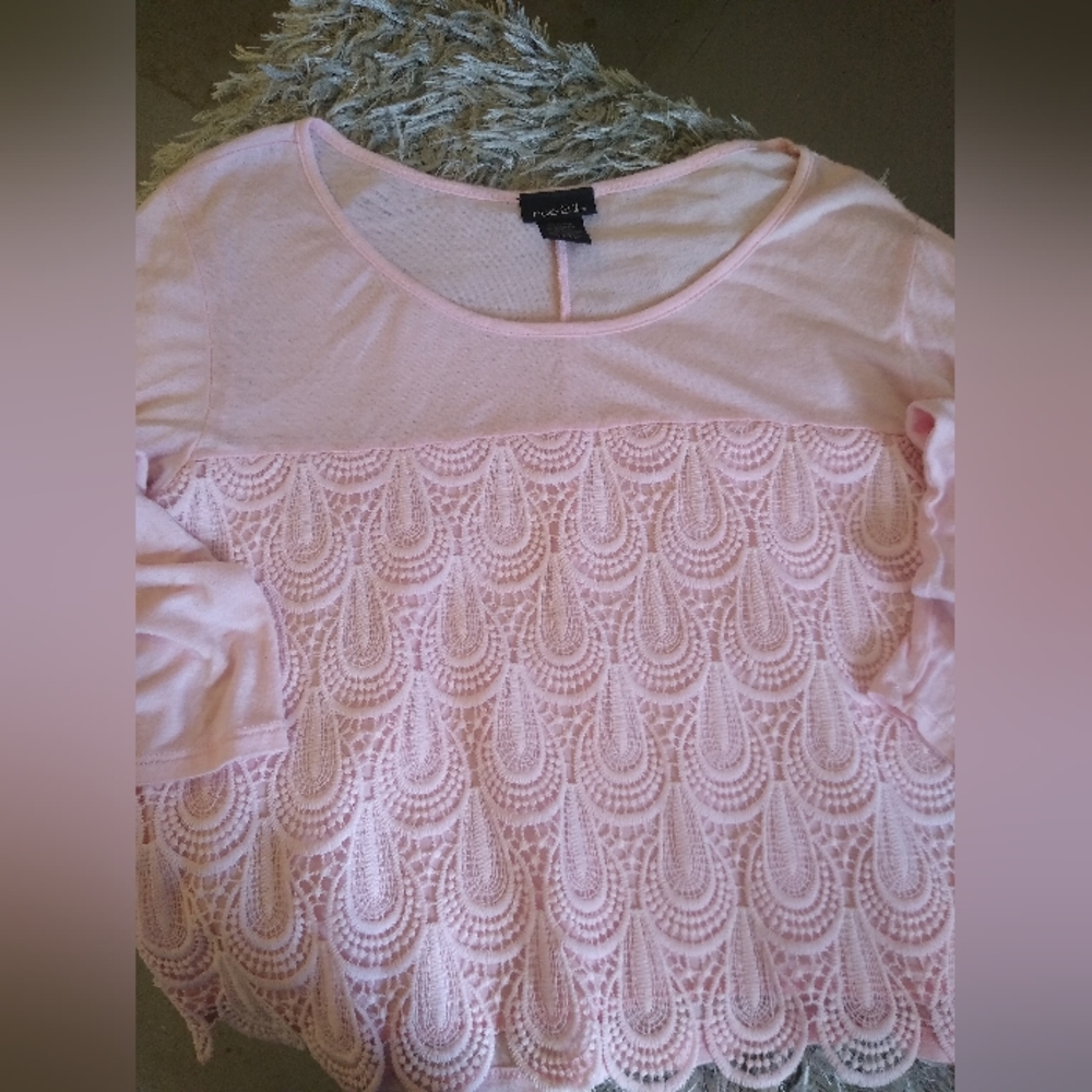 Rue 21 Crochet T-Shirt